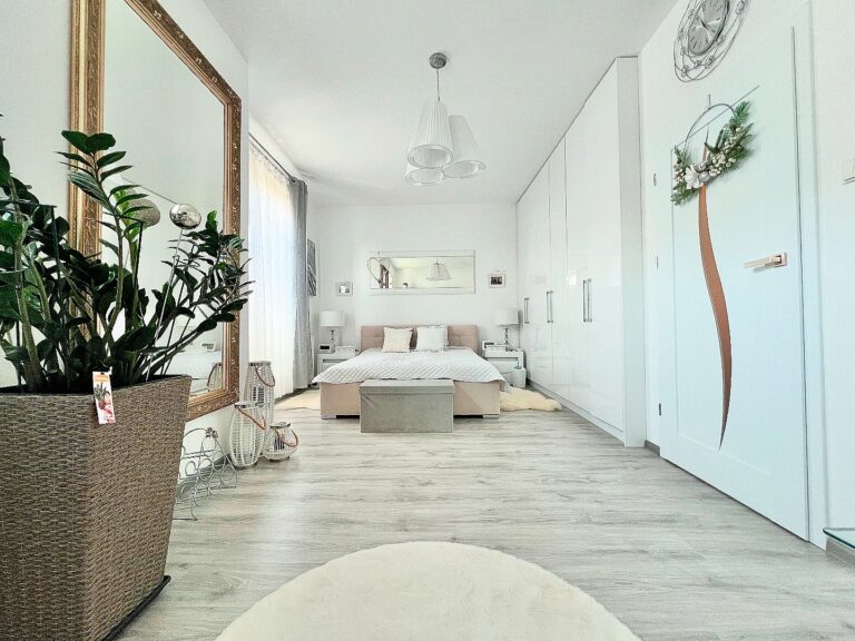 33CC5914-EE83-4EB0-944F-6B12F090012D